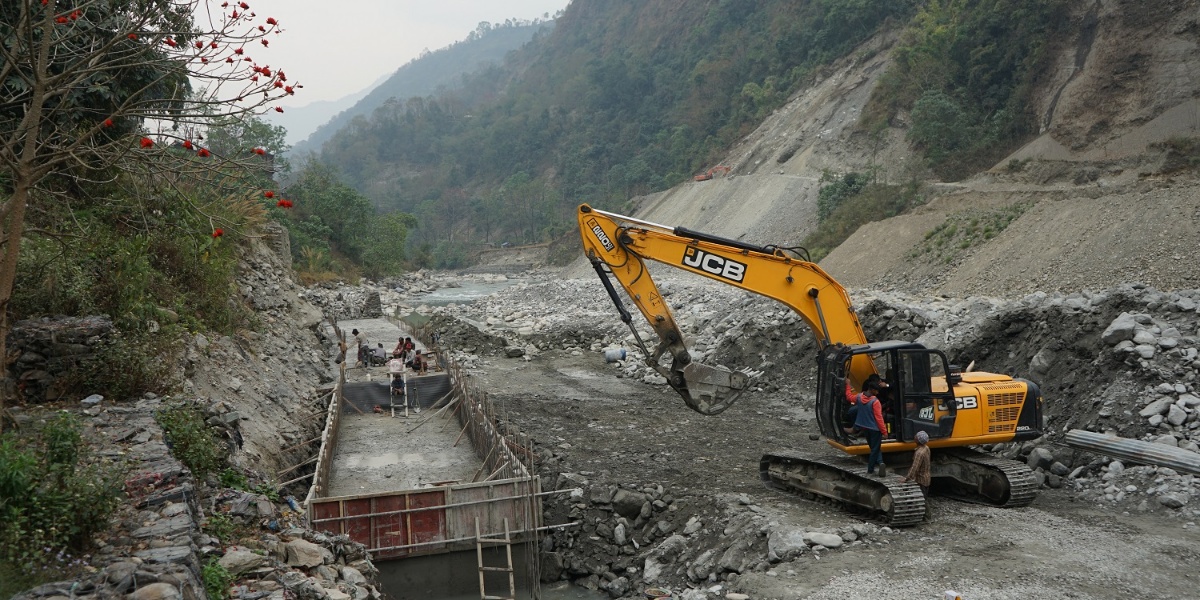 म्याग्दी र कालीगण्डकी नदीको कटान रोक्न पर्खाल 