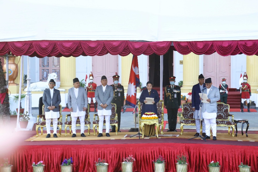 नवगठित सरकारको पहिलो मन्त्रिपरिषद् बैठक बस्दै