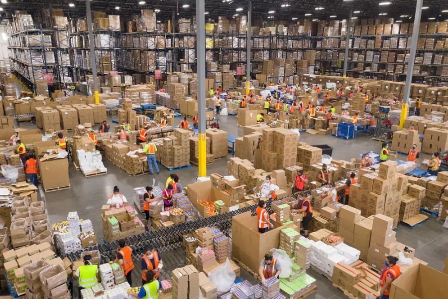 चीनको विनिर्माण क्षेत्रको गतिविधिमा लगातार चौथो महिना पनि संकुचन