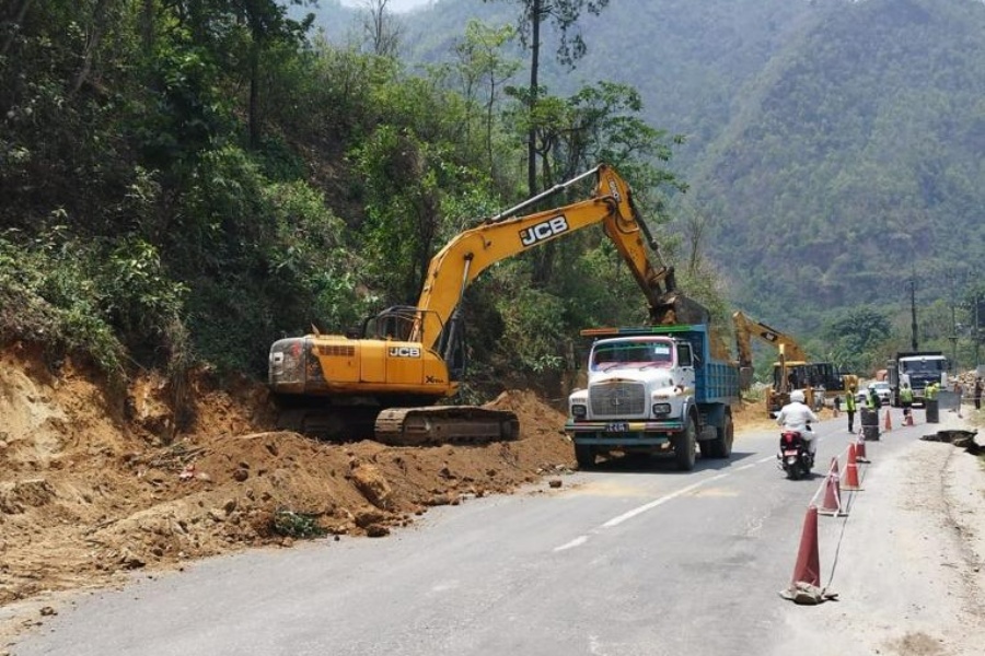 मुग्लिन–मलेखु सडक स्तरोन्नति: बजार क्षेत्रमा ६ लेनको बनाइने