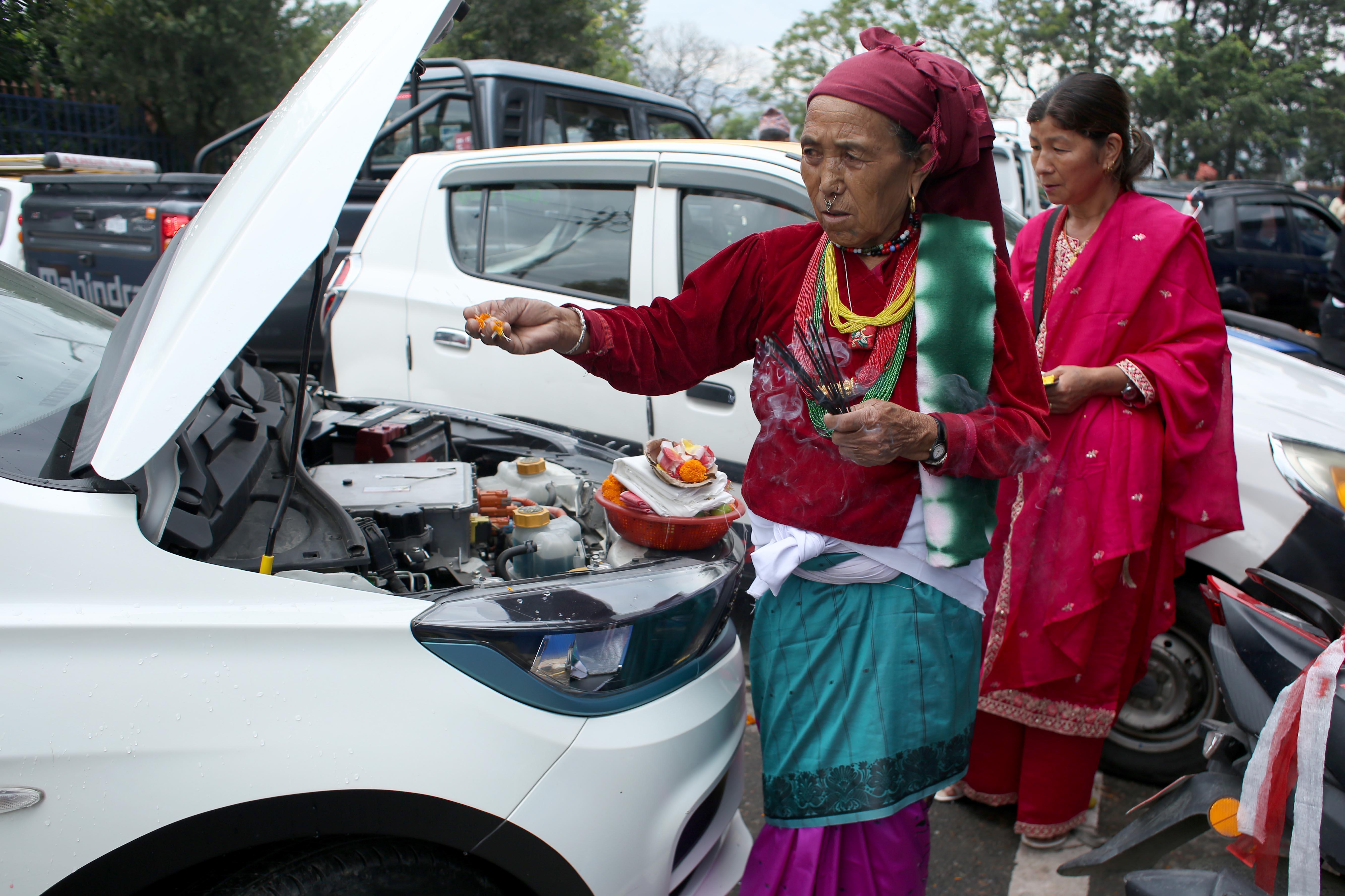 मनाइयो विश्वकर्मा पूजा