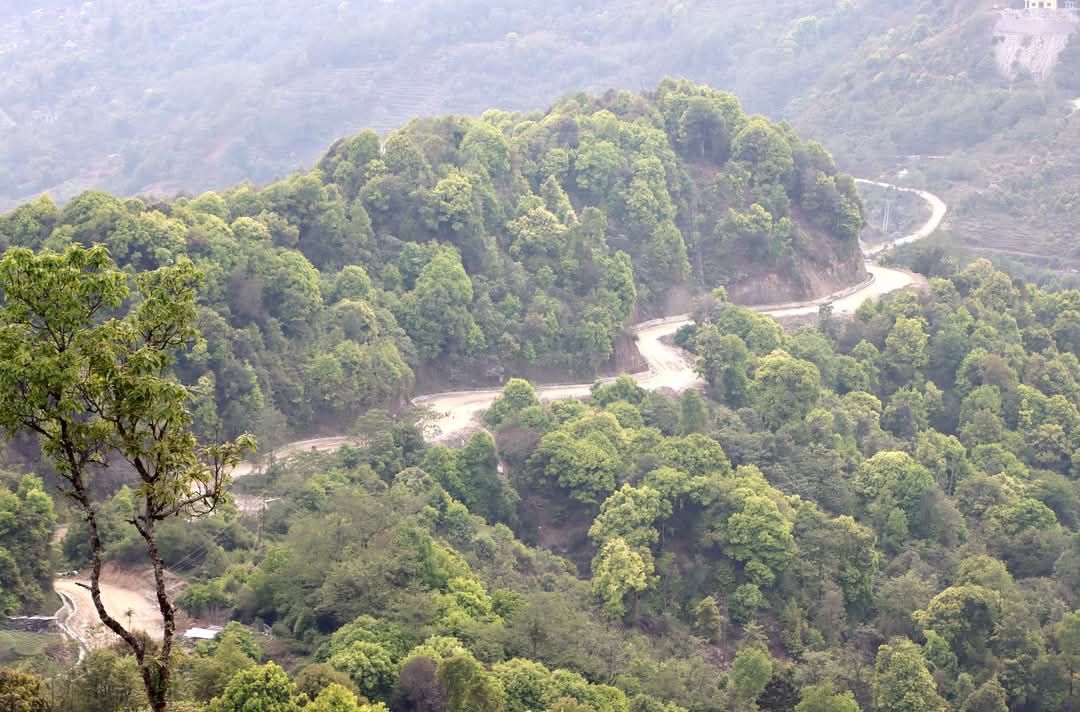 पहिरोले खाँदबारी–किमाथांका सडकखण्ड अवरुद्ध