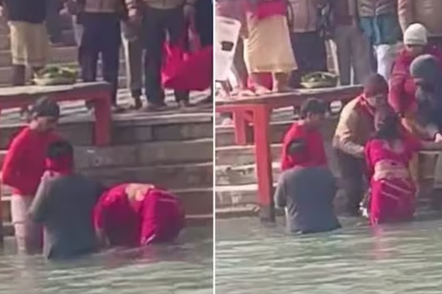 रोग निको हुने विश्वासमा नदीमा डुबाउँदा बच्चाको मृत्यु