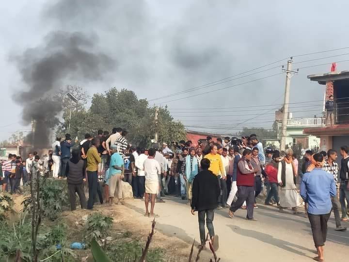 सर्लाहीको बरहथवामा प्रहरी र प्रदर्शनकारीबीच झडप हुँदा १ जनाको मृत्यु