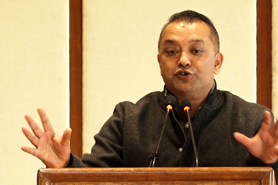 नेपालको राजनीति तीन पूर्वप्रधानमन्त्रीको अखडाजस्तो भयो : गगन थापा