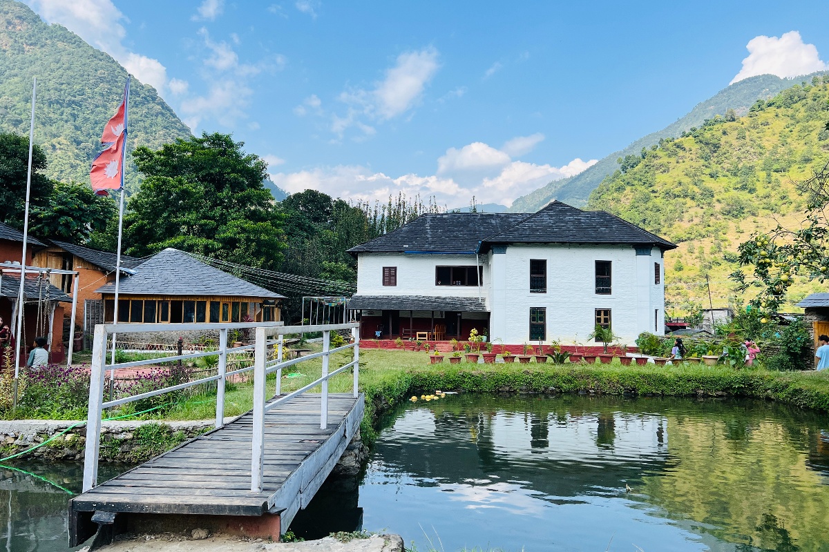 जीर्णोद्धारपछि चिटिक्क गलकोट दरबार, बढ्न थाले पर्यटक