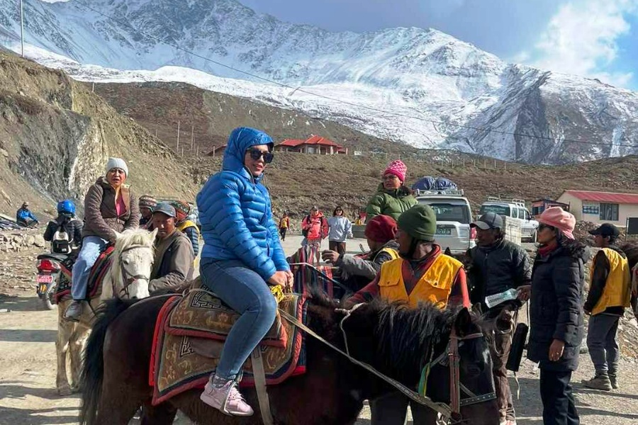 चिसो घटेसँगै मुस्ताङमा पर्यटकको चहलपहल 