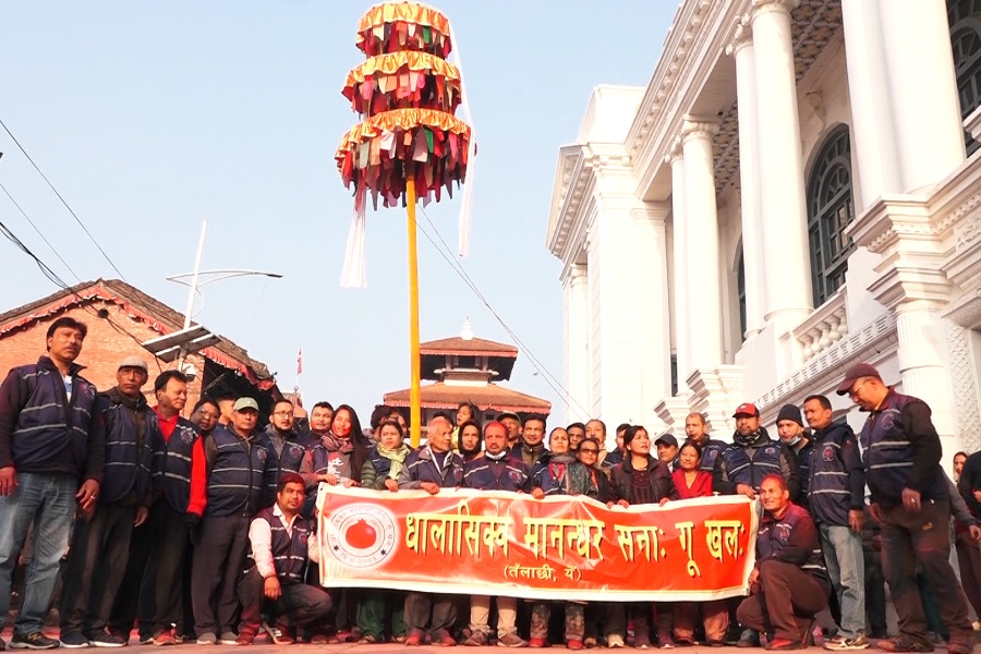 हनुमानढोकामा तीनतले चीर ठड्याएसँगै शुरू भयो होली