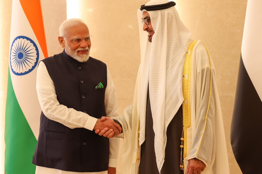 व्यापार सम्बन्ध सृदृढ बनाउन भारतीय प्रधानमन्त्री मोदीको यूएई भ्रमण