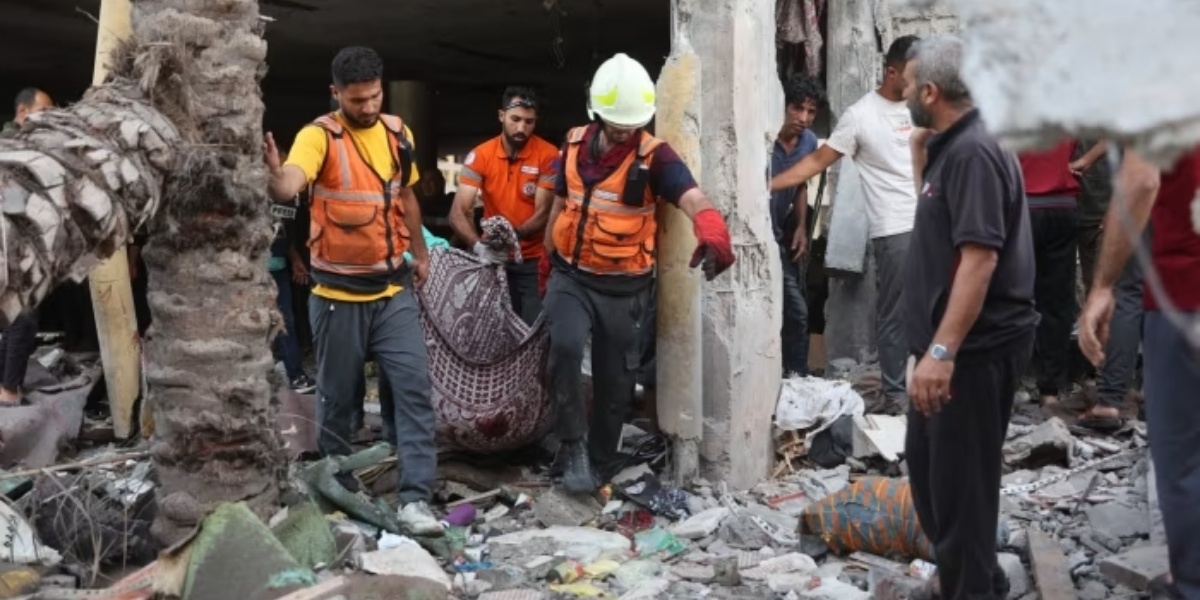 गाजाको विद्यालयमा इजरायली हमला: १०० जनाको मृत्यु, दर्जनौँ घाइते