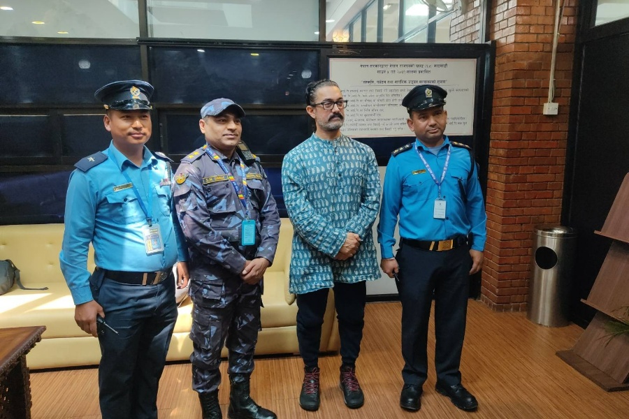 विपश्यना बीचैमा छाडेर स्वदेश फर्किए आमिर खान