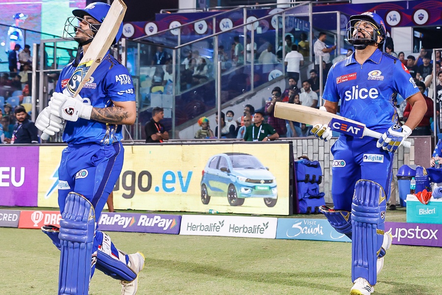 मुम्बईको पहिलो जित, दिल्लीको लगातार चौथो हार