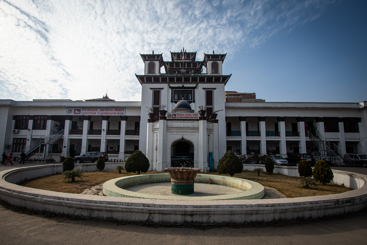 किन बनाइन्छ 'मान्नै नपर्ने' निर्वाचन आचारसंहिता?