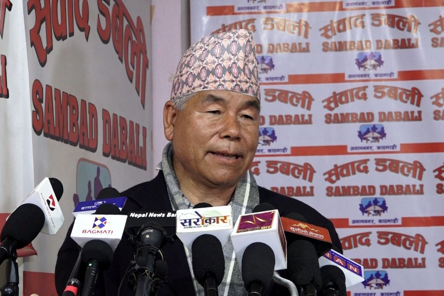 राजनीतिक पृष्ठभूमि बाहिरको राष्ट्रपति सोच्न सकिन्न: देव गुरुङ