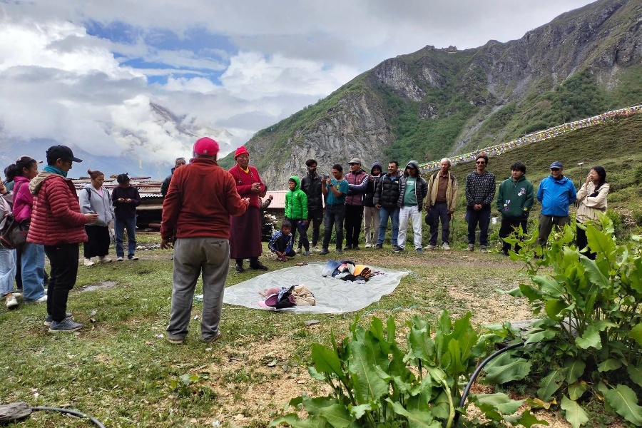 मनाङमा मनाइयो ‘मितेरी साइनो गाँस्ने’ पर्व 