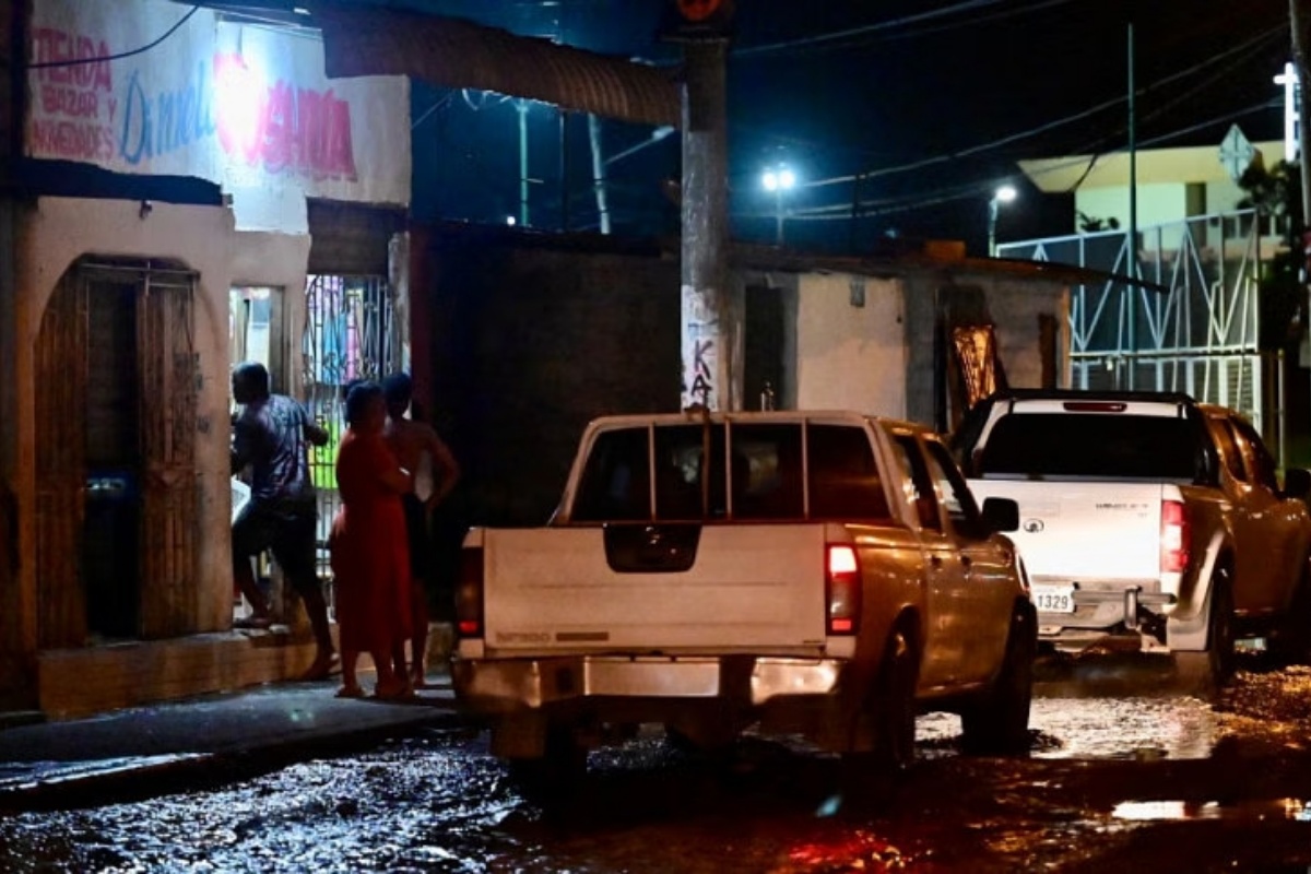 इक्वेडरमा गोली हानाहान, २२ जनाको मृत्यु