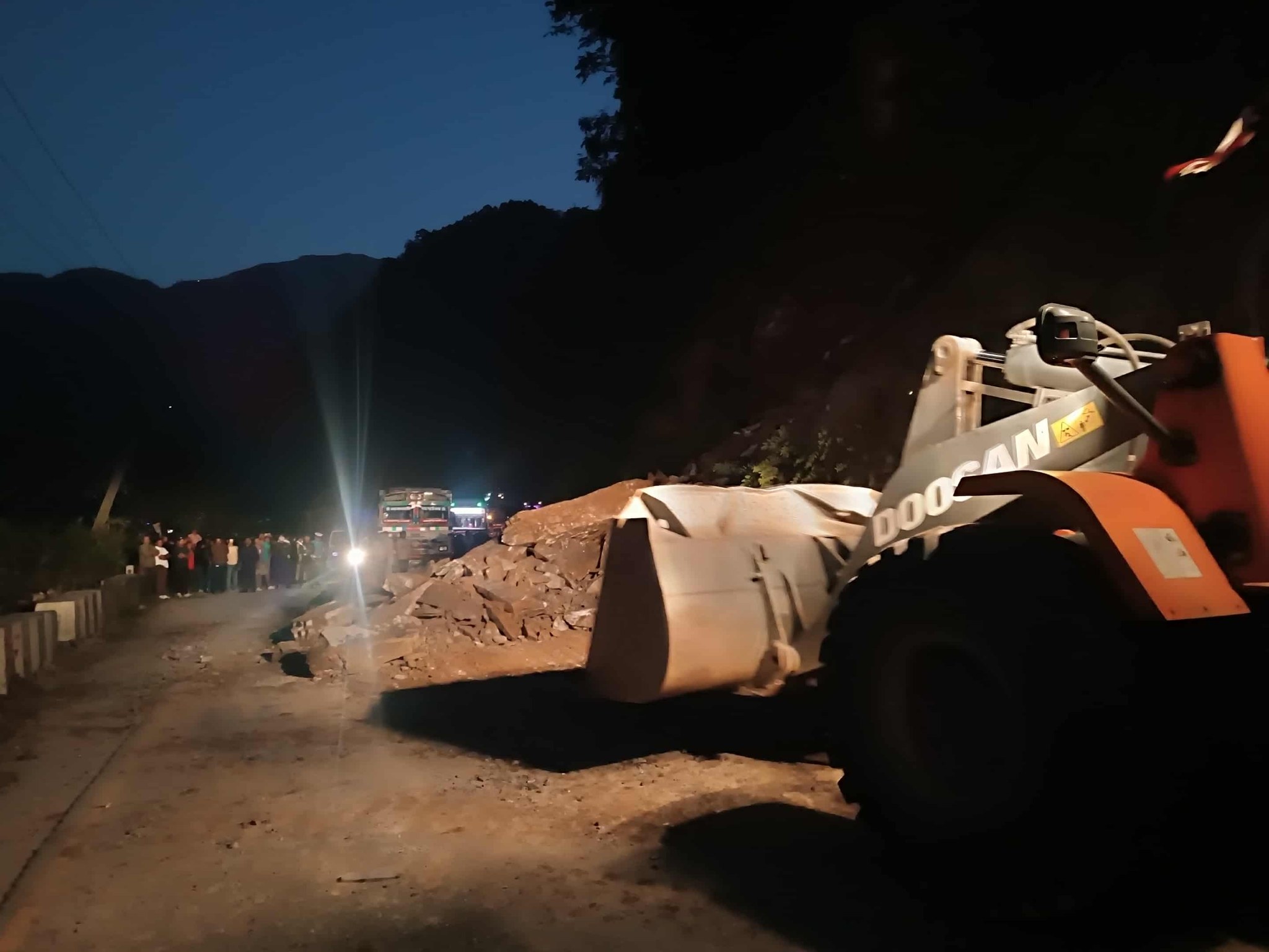 मुग्लिन-नारायणगढ सडकखण्ड एकतर्फी रूपमा सञ्चालनमा