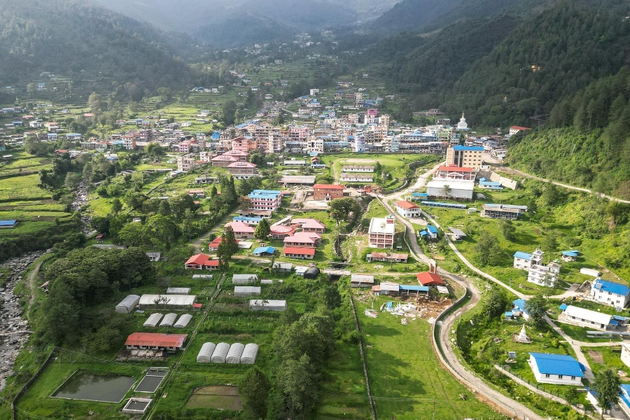 घुम्न जाने हैन त जिरी?