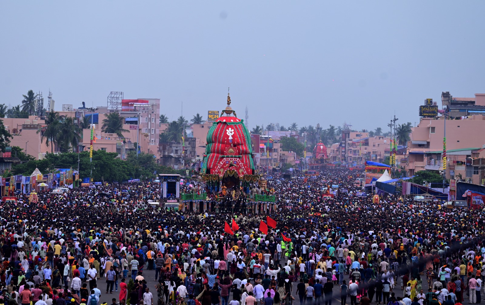 भारतको उडिसामा रथ महोत्सवमा भागदौड हुँदा ३ जनाको मृत्यु
