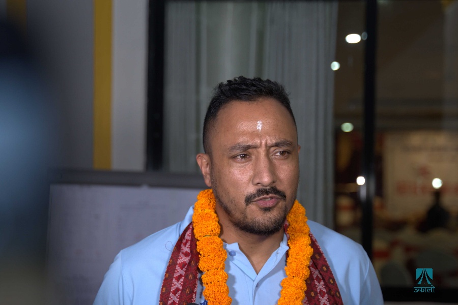 पारस खड्का भन्छन्– अब ममाथि नै प्रश्न उठ्ने छ