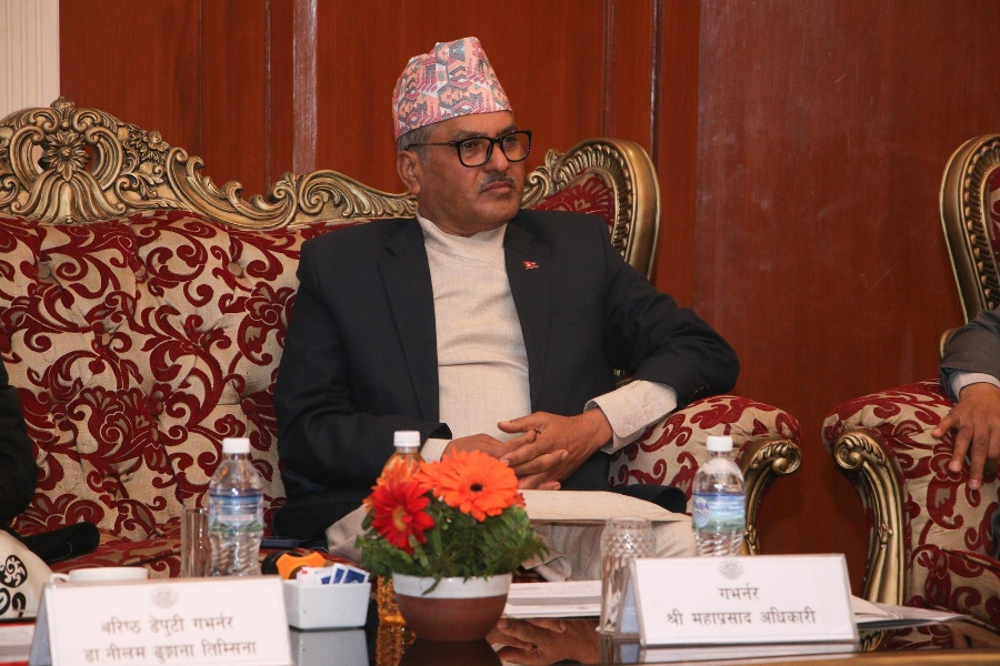 ब्याजदर घटाउन प्रधानमन्त्री र अर्थमन्त्रीको दबाब, गभर्नर भन्छन् – राष्ट्र बैंकको हातमा छैन