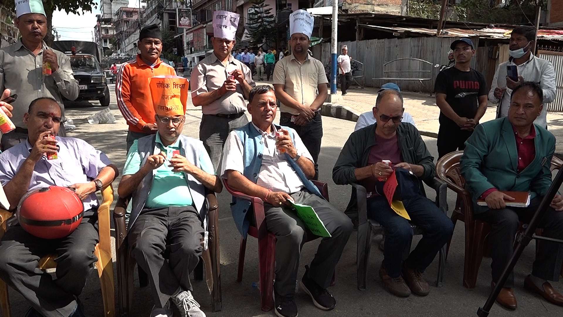 माग पूरा गर्ने स्वास्थ्यमन्त्रीको आश्वासनपछि चिकित्सा शिक्षा सरोकार समितिको आन्दोलन स्थगित