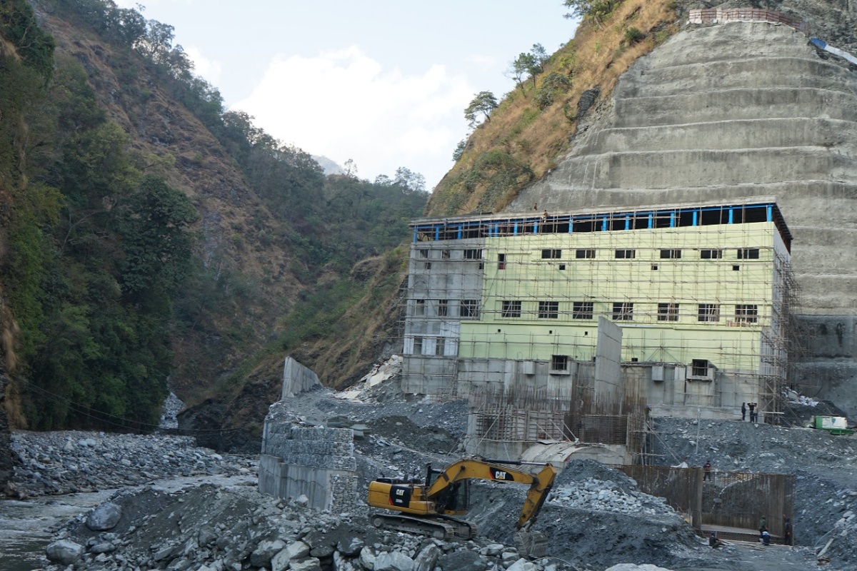 पहिरोमा पुरिएर राहुघाट जलविद्युत् आयोजनाका २ मजदुरको मृत्यु, ५ घाइते
