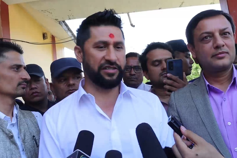 निर्वाचन अधिकृतको कार्यालयले बुधबार रविविरुद्ध परेका उजुरीको टुंगो लगाउने