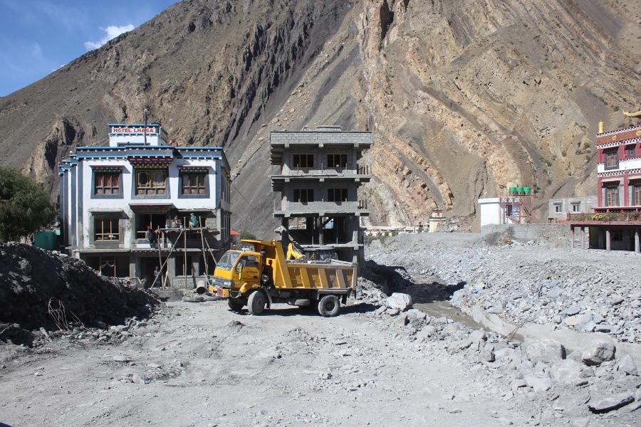 लयमा फर्किँदै कागबेनी, श्रमदानबाट बाढीको गेग्र्यान पन्छाइँदै 