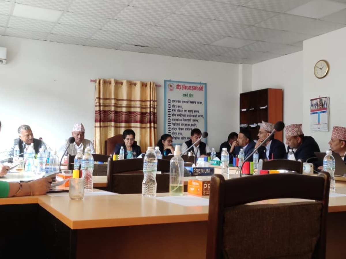 संसदीय समितिको बैठकमा बिनातयारी प्रस्तुत हुन्छन् सांसद