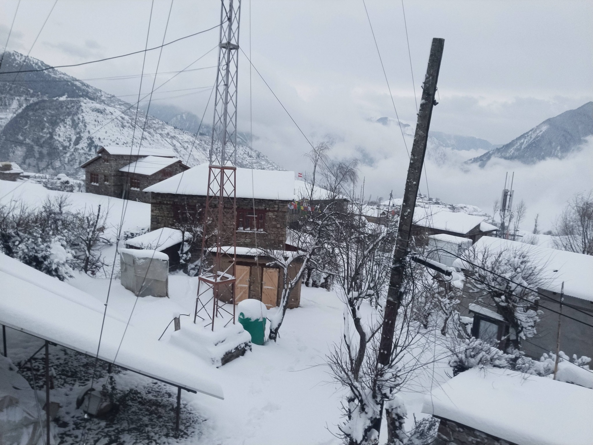 हुम्लामा हिमपात, जनजीवन प्रभावित