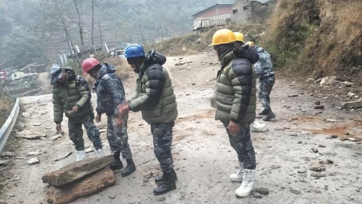 सिन्धुपाल्चोक भूकम्प : ६ जना घाइते, ५ घरगोठ र १ प्रहरी कार्यालयमा क्षति