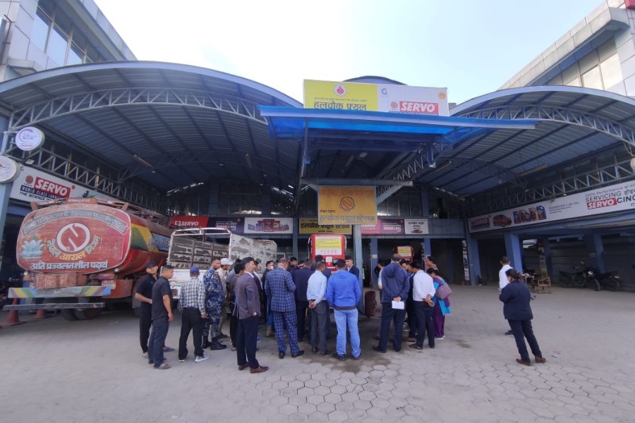 कम परिमाणमा डिजेल बिक्री गर्ने सशस्त्र प्रहरीको पम्प सिल 