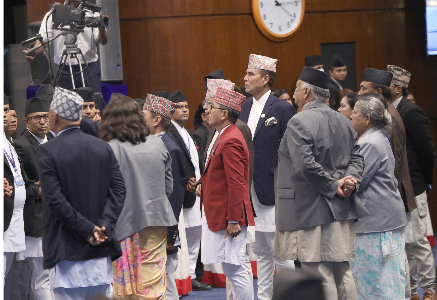 विपक्षीको अवरोधपछि स्थगित प्रतिनिधिसभा बैठक शुक्रबार र राष्ट्रियसभाको बिहीबार बस्ने