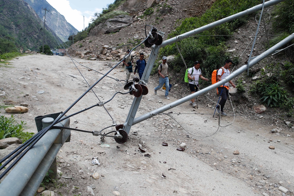 स्याफ्रुबेसी–टिमुरे सडक: पैदल यात्रासमेत सकस (तस्वीरहरू)