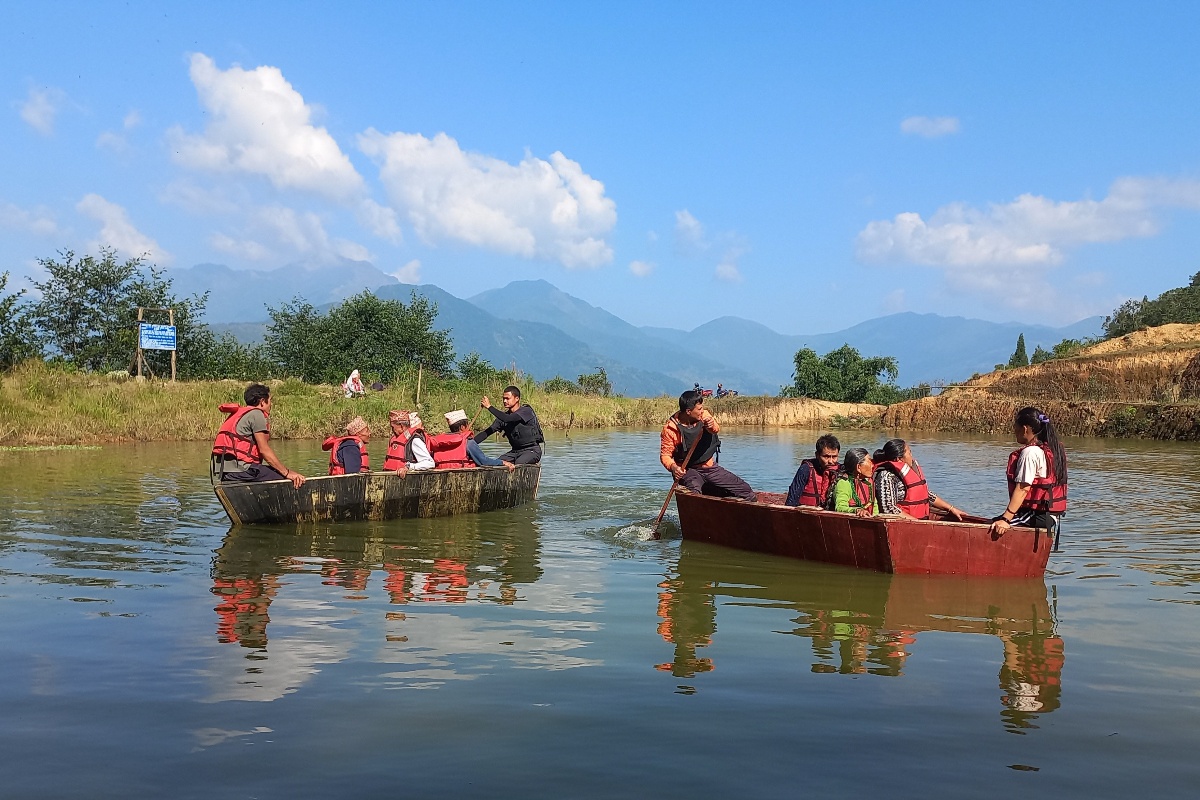कांसाहोप तालमा डुंगा सयरसँगै माछापालन, लोभिए पर्यटक