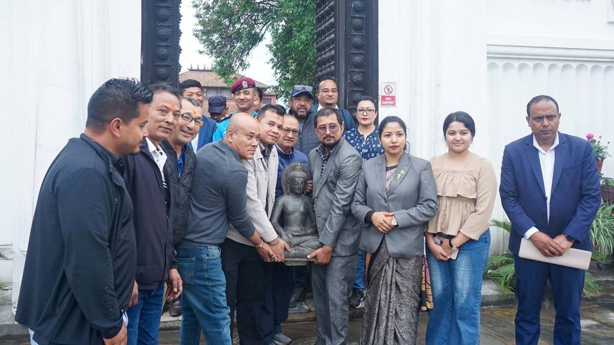 अमेरिकाबाट फिर्ता ल्याइएको बुद्ध मूर्ति बज्रधातु विहारमा पुनर्स्थापना
