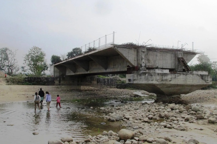 १ वर्षभित्र सक्नुपर्ने पुल ७ वर्षसम्म अलपत्र