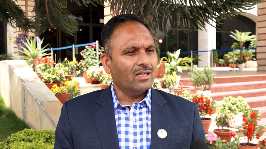 माओवादी सांसदको आरोप : ओलीले पशुपतिमा बदनियतपूर्ण ढंगले जलहरी राखेका रहेछन्