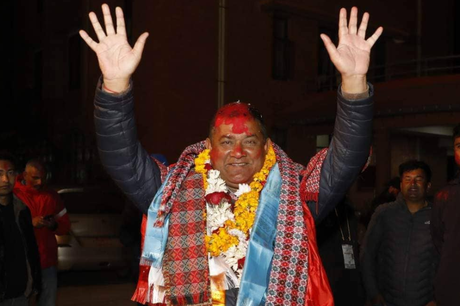 भक्तपुर–२ मा कांग्रेसका दुर्लभ थापा विजयी, महेश बस्नेत पराजित