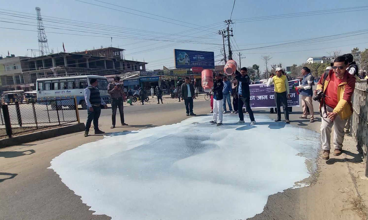 सरकार र दुग्ध सहकारी संघबीच पाँचबुँदे सहमति, आन्दोलन स्थगित