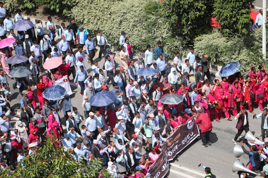 आन्दोलनरत शिक्षक र सरकारबीच शुक्रबार बिहान पुनः वार्ता हुने