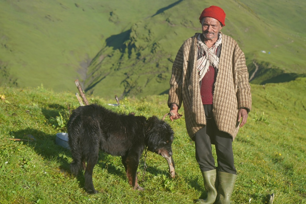 ‘कुकुरबिनाको गोठ कल्पना गर्न सक्दैनौँ’