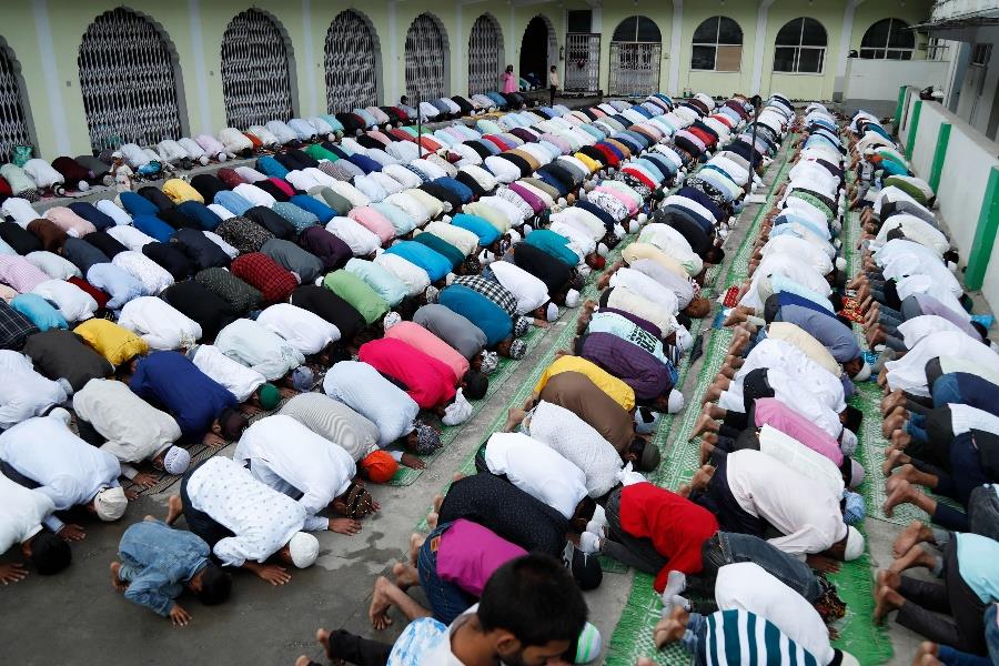 जामे मस्जिदमा यसरी मनाइयो इद\r\n