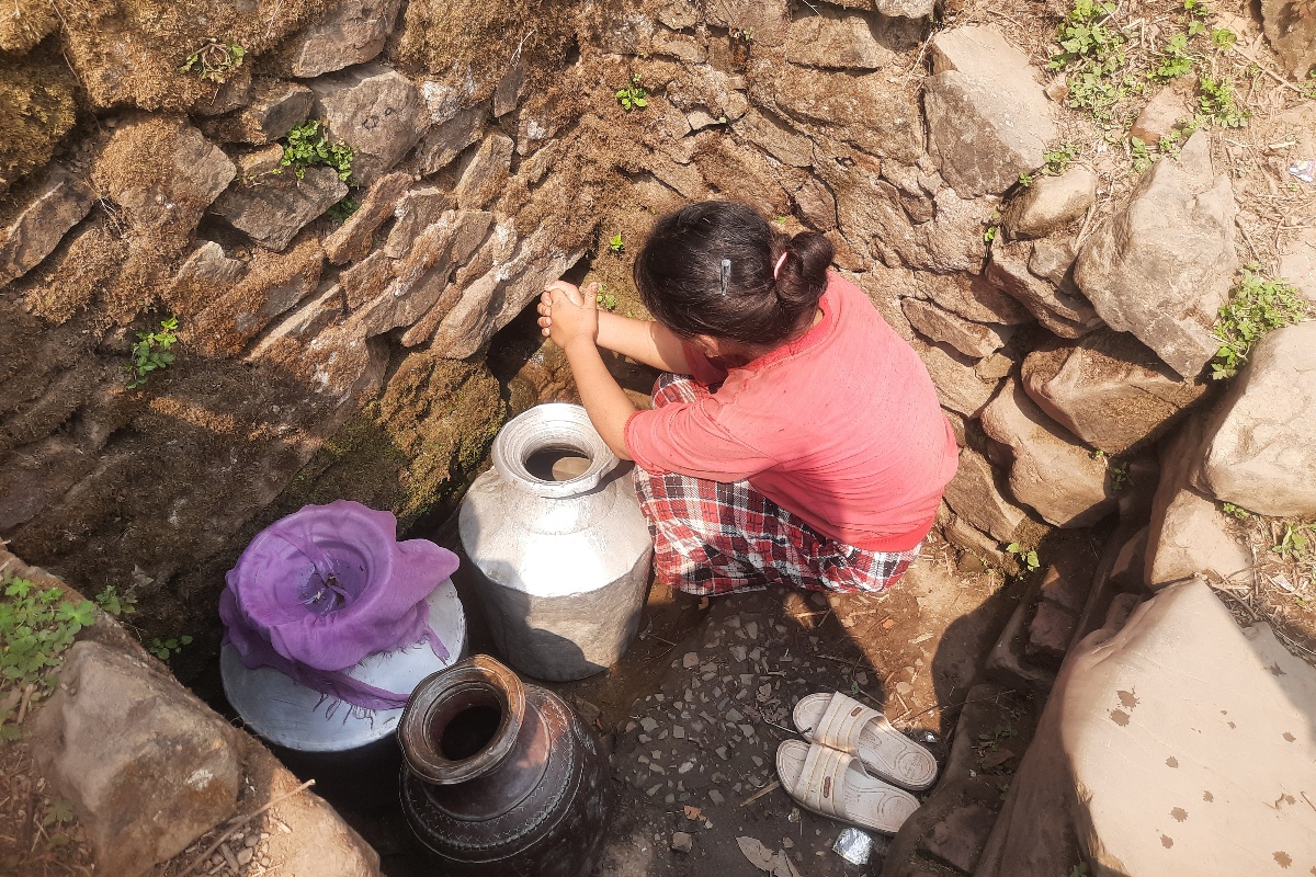 तुलसीपुरका दर्जन बढी बस्तीमा खानेपानी समस्या