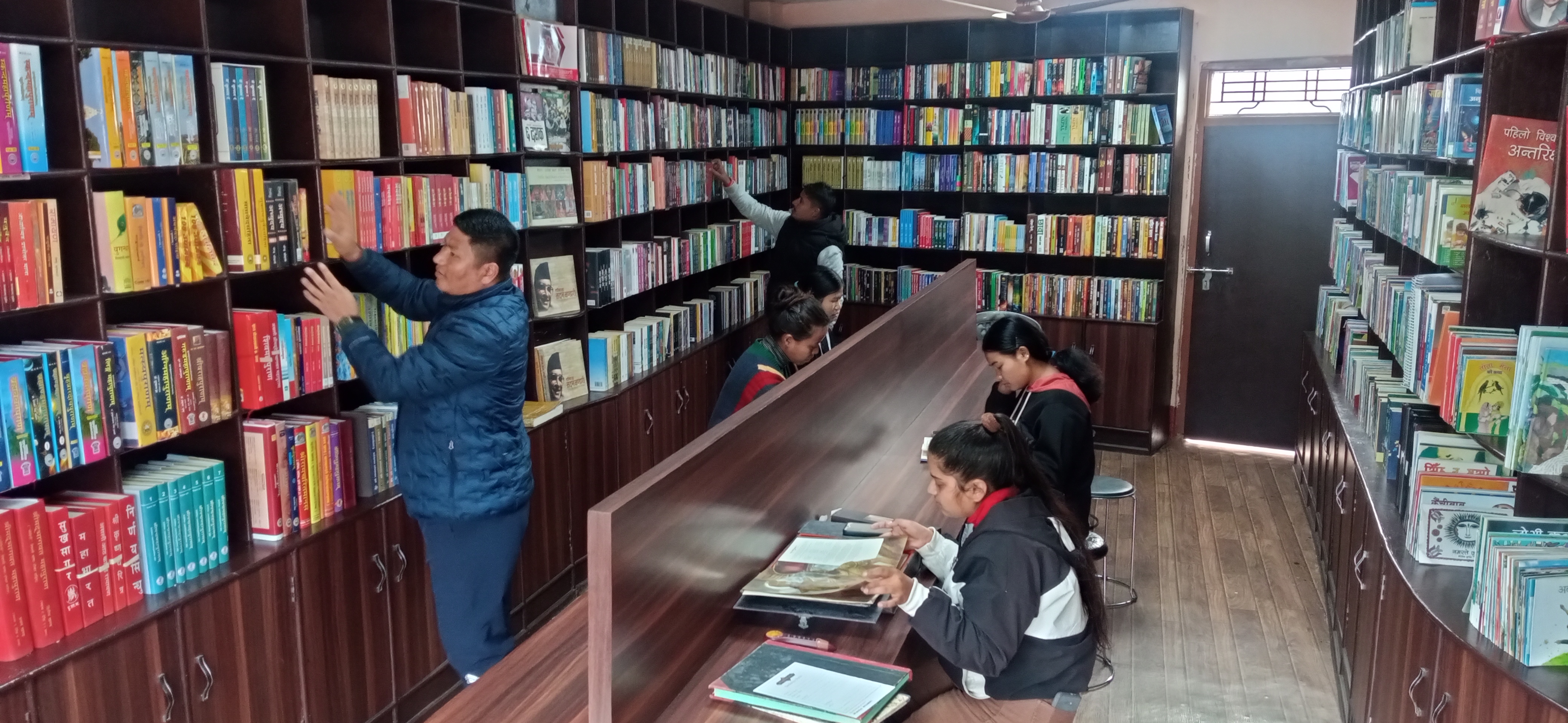 पठन संस्कृतिका लागि गाउँमै सार्वजनिक पुस्तकालय