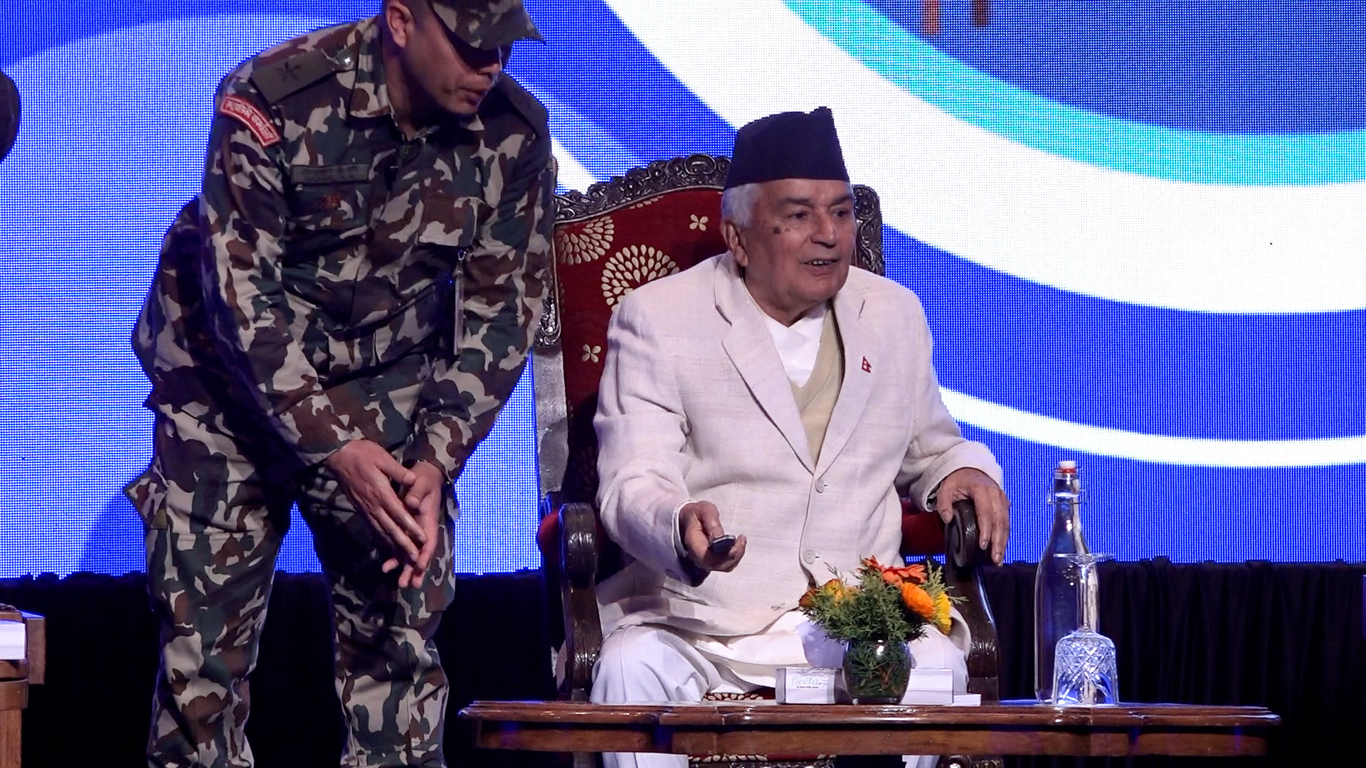 भैरहवा र पोखरा अन्तर्राष्ट्रिय विमानस्थल पूर्ण सञ्चालनमा नआएकोप्रति राष्ट्रपतिको चासो