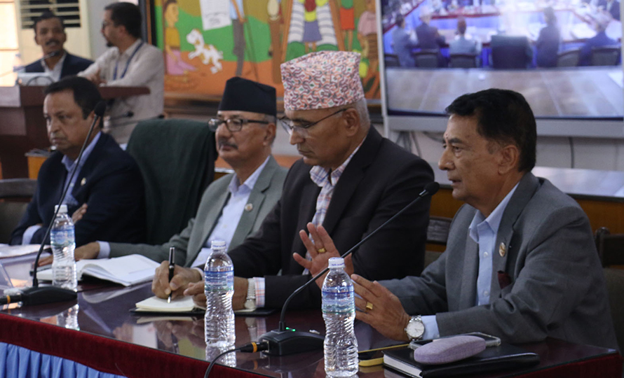 संसद्को हालत देखाउने ‘मिनि संसद्’ : दलीय हानथापले तीन महिनासम्म नेतृत्व नै पाएनन्