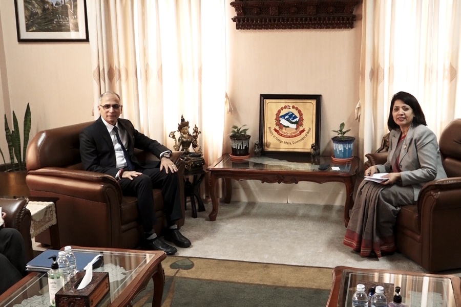 परराष्ट्रमन्त्री पौड्यालसँग भारतीय विदेशसचिव क्वात्राले गरे शिष्टाचार भेट