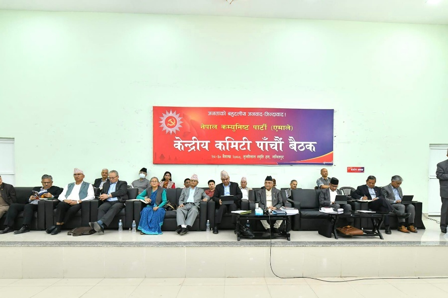 गठन्धनको राष्ट्रविरोधी नीतिले अर्थतन्त्र संकटतर्फ धकेलिएको एमालेको आरोप, चर्चित सबै काण्डहरू छानबिन गर्न आह्वान